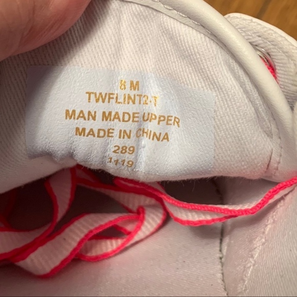 NWOT Tommy Hilfiger Flint 2 Hot Pink/White… - Picture 9 of 16